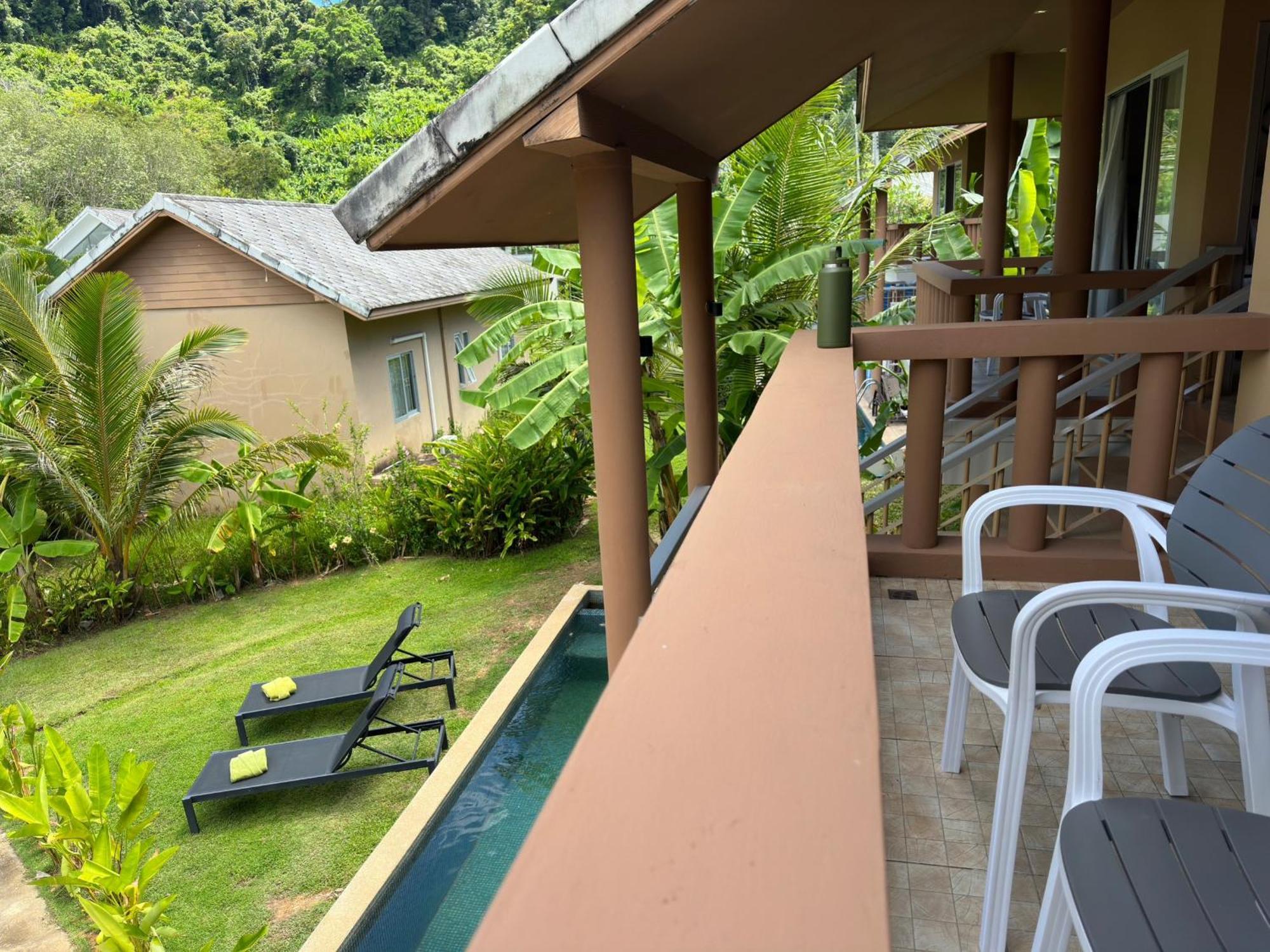 Sakoo Valley Naithon Beach Екстериор снимка
