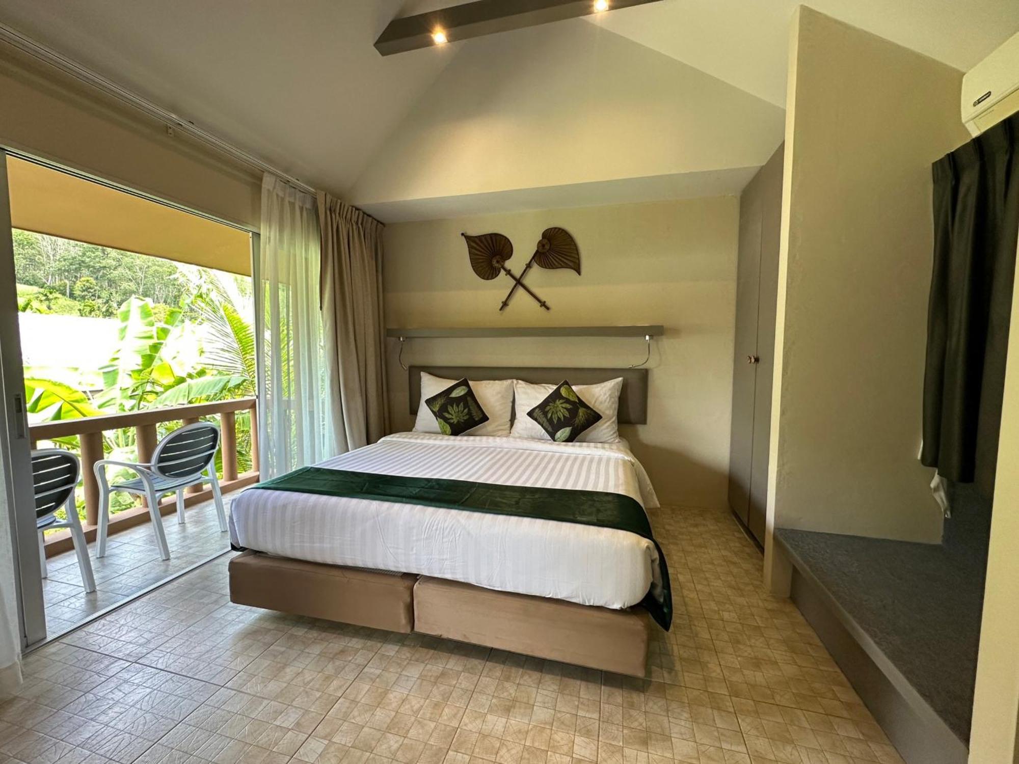 Sakoo Valley Naithon Beach Екстериор снимка